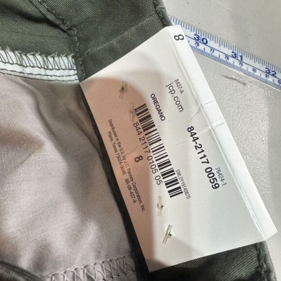 A.n.a NWT Women’s‎ Chino Crop Military Green Flat Front Pants Size 8 - Picture 3 of 11